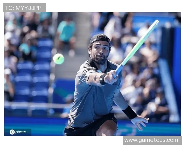 上海网球队比赛经验引发热议球迷对表现和战术提出不同看法 上海网球队比赛经验引发热议球迷对表现和战术提出不同看法