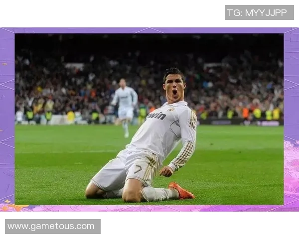 三个一亿足球明星的传奇故事与他们的辉煌成就解析