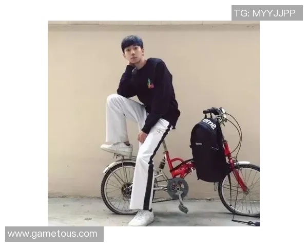 足球明星时尚穿搭大揭秘引领潮流的运动风与休闲风完美结合 足球明星时尚穿搭大揭秘引领潮流的运动风与休闲风完美结合