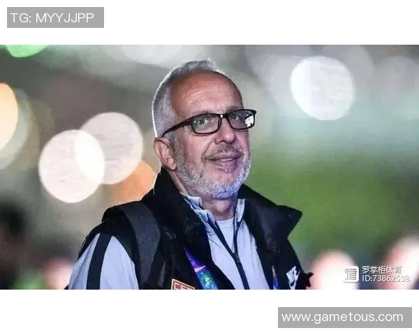 意大利足球明星戴口罩展现抗疫决心与责任感引发广泛关注